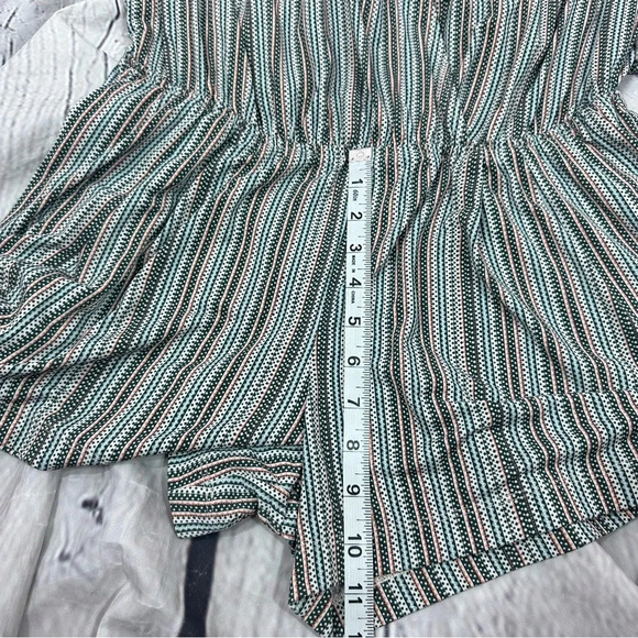 BCBGeneration shorts romper size small - Picture 2 of 8